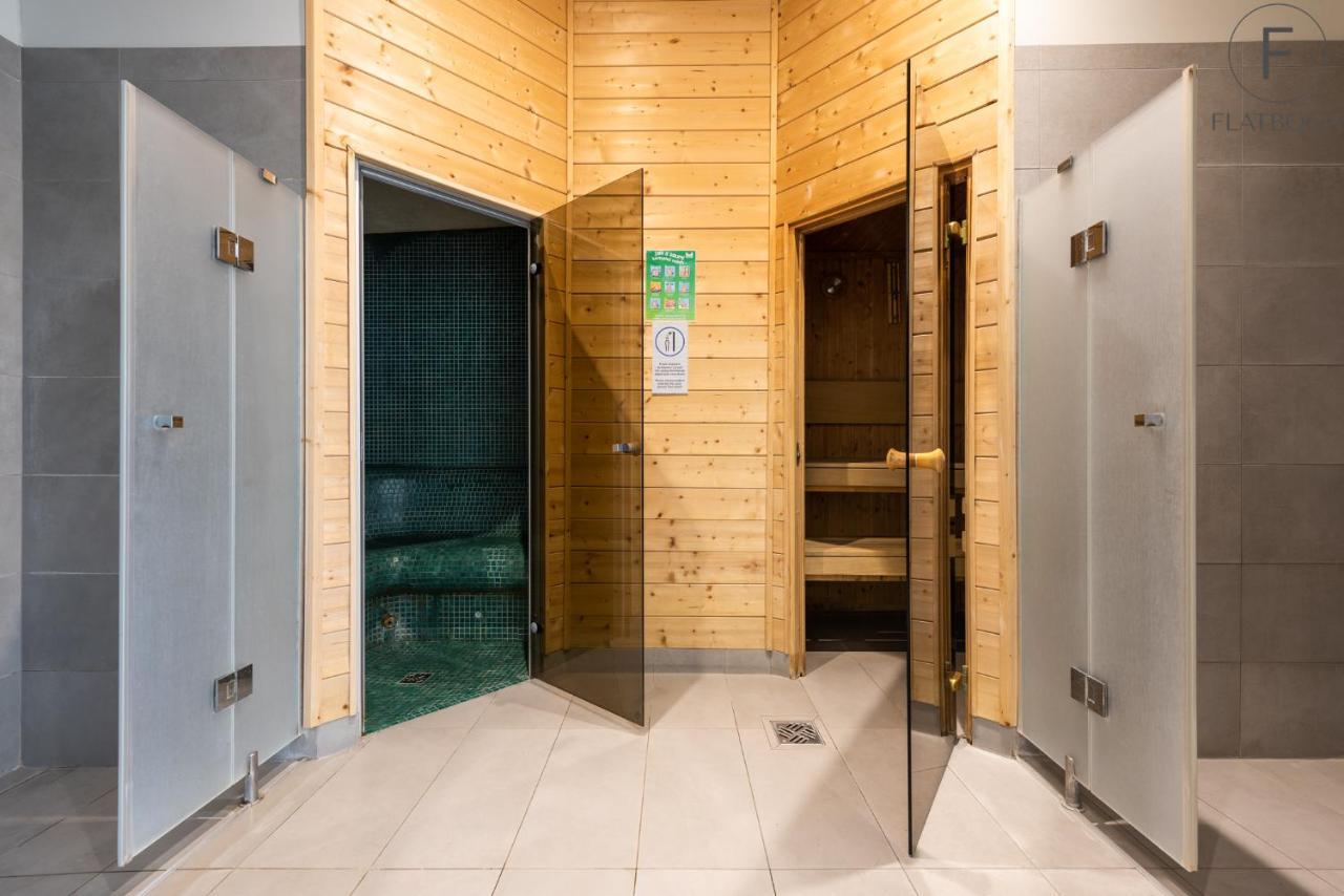 גדנסק Flatbook Apartments Waterlane Island Spa With Riverview מראה חיצוני תמונה